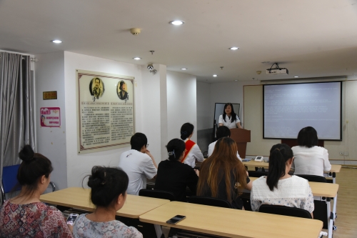 吉林分公司攜手吉林省腫瘤醫(yī)院前往長春市南關(guān)區(qū)新里社區(qū)開展義診活動。醫(yī)護(hù)人員們認(rèn)真解答市民們關(guān)于常見疾病的預(yù)防、治療及康復(fù)等方面的疑問，積極普及健康生活方式和醫(yī)療保健知識。工作人員向居民們宣傳反保險欺詐、防范非法集資等相關(guān)金融知識。